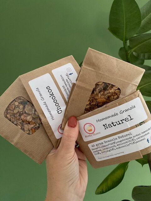 4 proefzakjes granola,